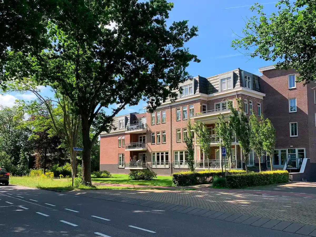 Appartementencomplex in woonwijk